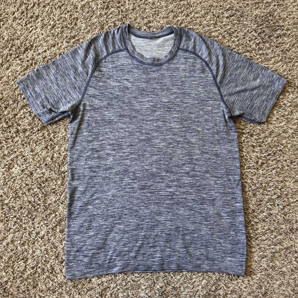 Lululemon Metal Vent Tech Shirt Mens Medium Blue Athletic Short Sleeve